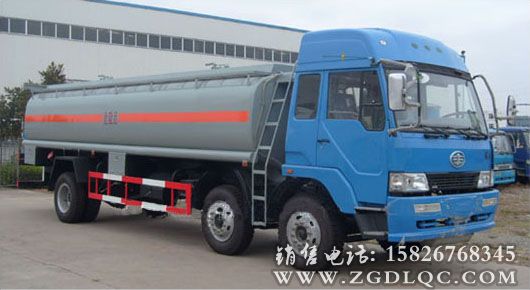 解放前雙后單加油車 解放前雙后單加油車