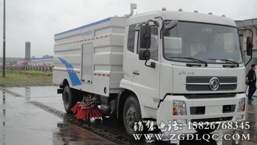 東風天錦掃路車 東風天錦掃路車